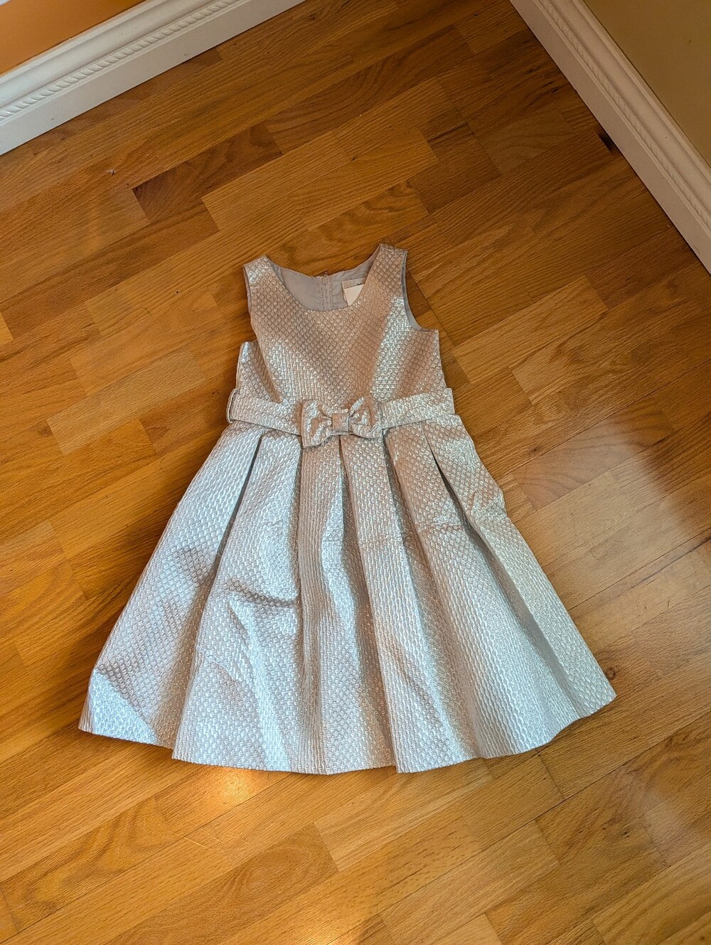 Rare Editions Girls Silver Textured Party Dress with Bow